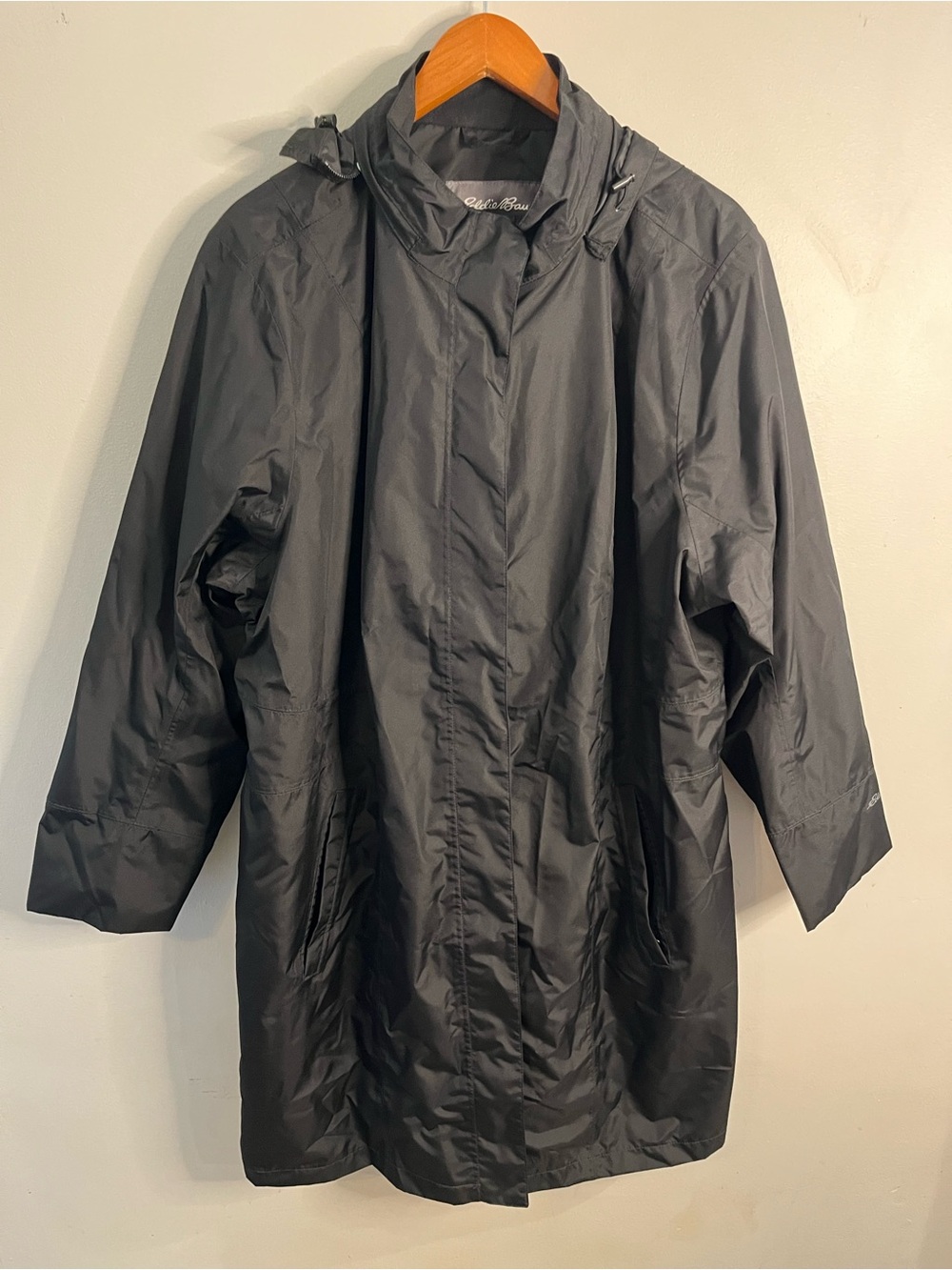 Eddie Bauer Women’s WeatherEdge Rain Coat Black Size 3X